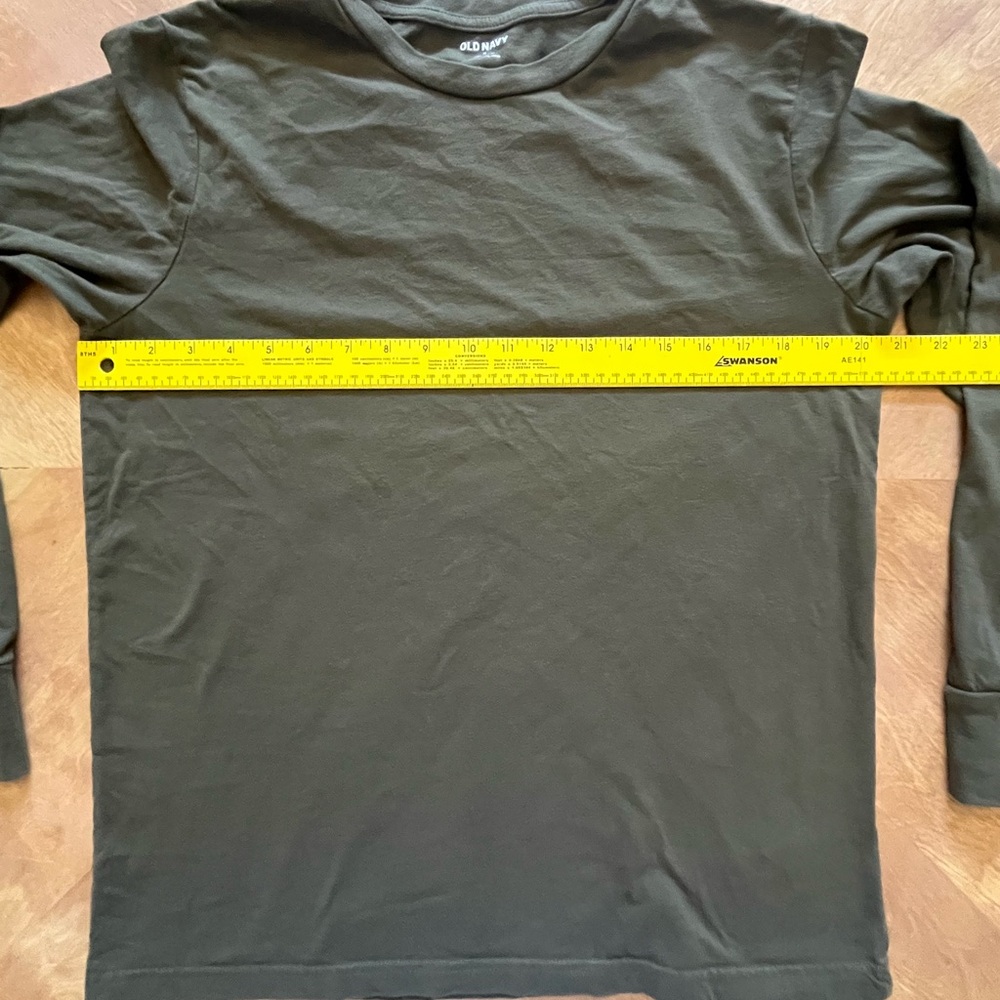 Old Navy Dark Green Long Sleeve Tee – Size M - Picture 4 of 8